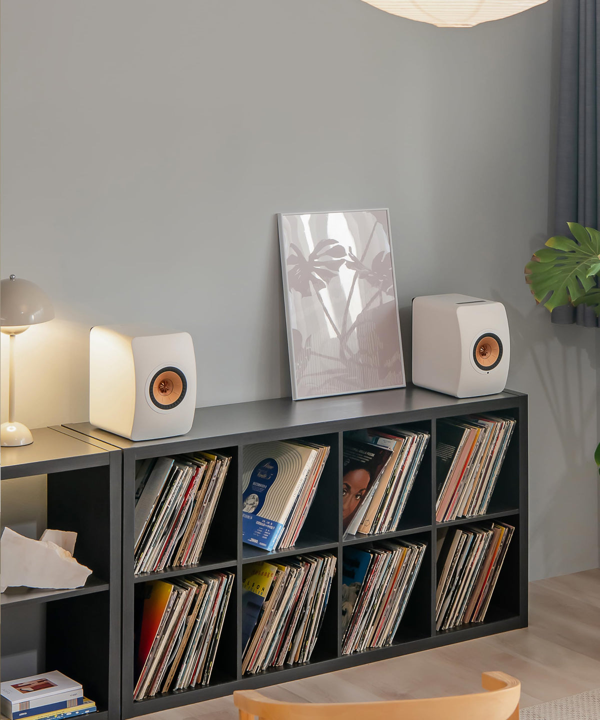 KEF LS50 Wireless II Mineral White WiFi antenna, wireless streaming readiness