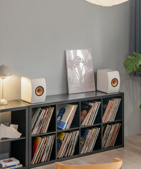 KEF LS50 Wireless II Mineral White WiFi antenna, wireless streaming readiness