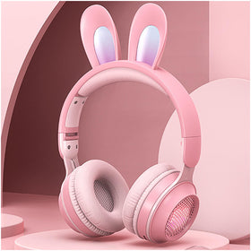 KERHAND lifestyle car ride usage showing peaceful travel listening and entertainment