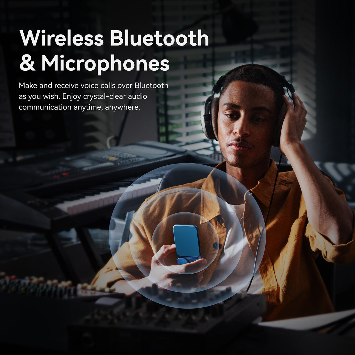 Khadas Tea built-in microphone enables hands-free calls on the move.