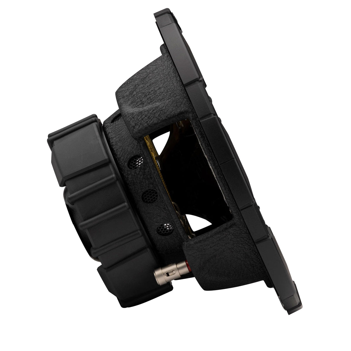 KICKER 43C84 back-plate-voice-coil close-up shows deep bass with minimal distortion.