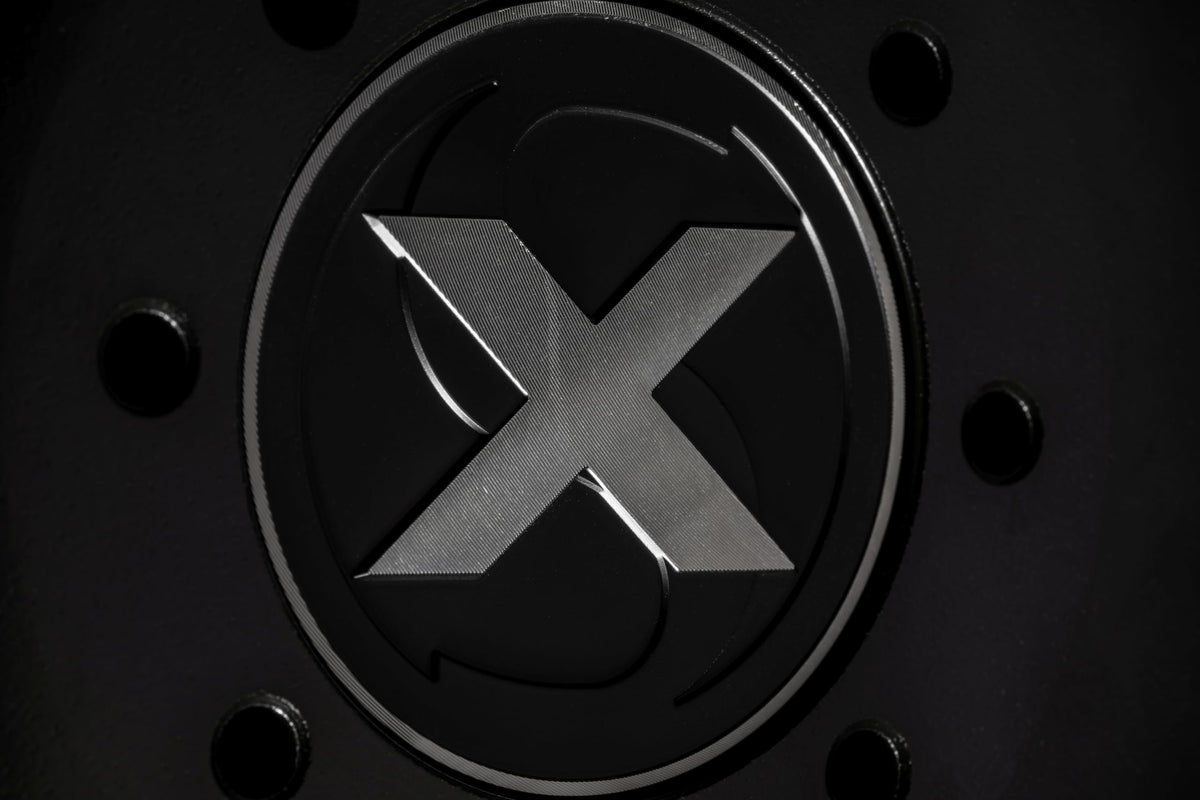 KICKER SoloX L7X dual 8 AWG terminals enabling flexible wiring options