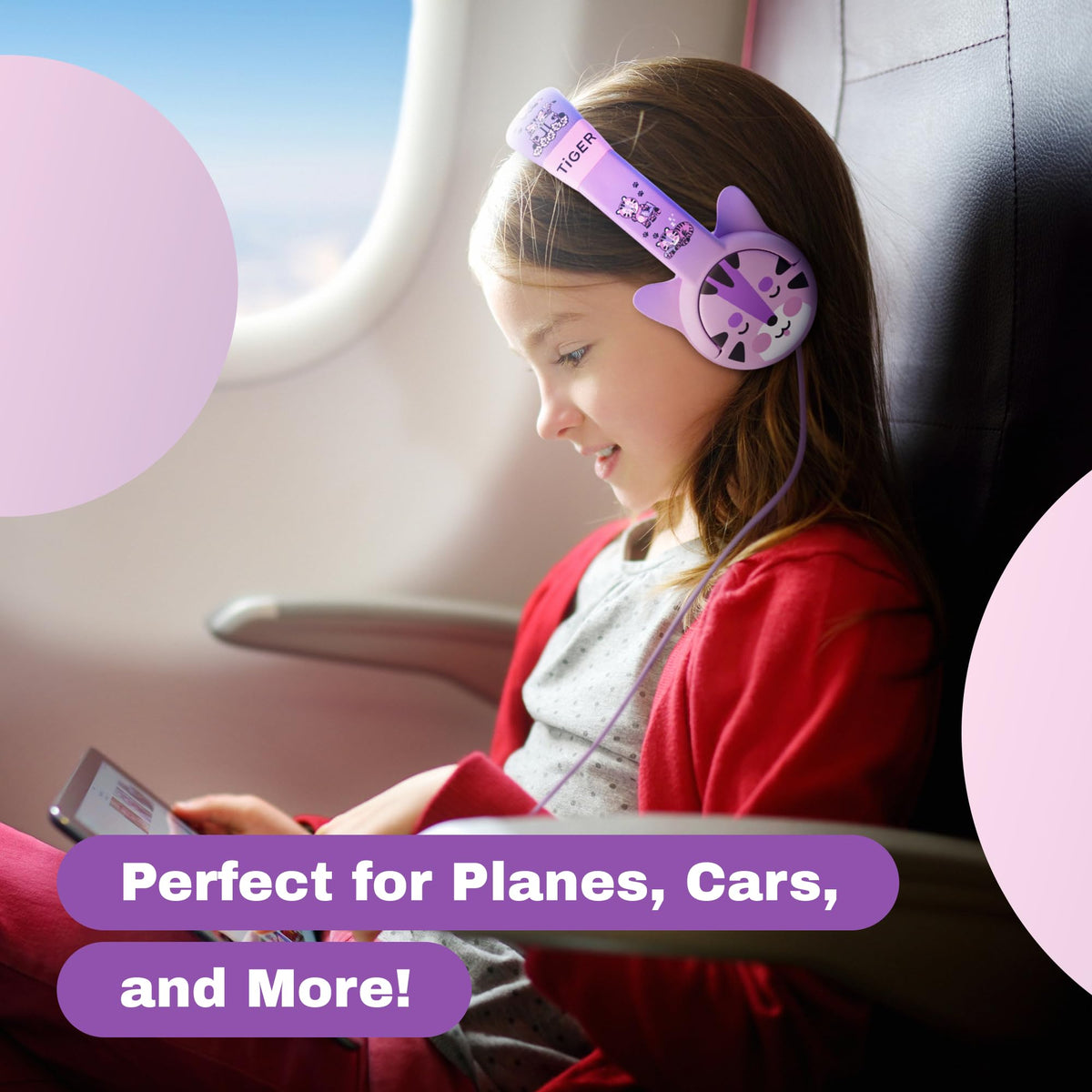 Kidrox flat cable image illustrating tangle-free travel convenience