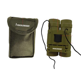 Kikkerland Huckleberry with carrying case and bird booklet showing ready-to-use benefit