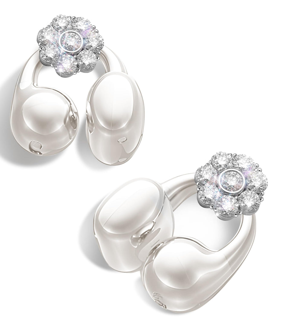 King Lucky i121 front view showing open-ear clip-on design and sleek white finish for comfort