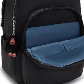 Kipling Seoul Extra Large durable crinkled nylon stands up to daily wear.