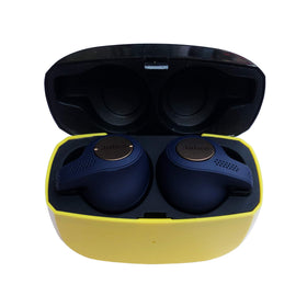 Open Kissmart case ready to charge Jabra Elite 65t on the go