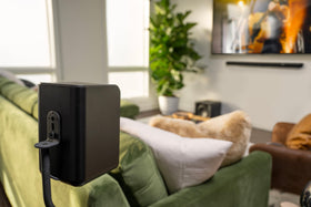 Klipsch Flexus Surround 100 status LEDs, indicating simple operation.
