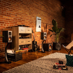 Klipsch R-51M tweeters detail highlighting 1 inch Aluminum LTS design for clarity.