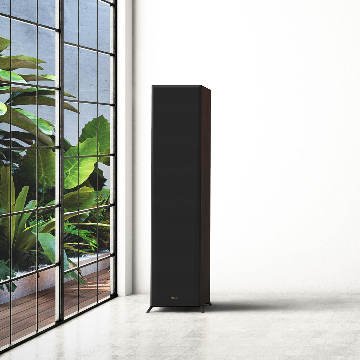 Klipsch RP-8000F II Ebony copper-spun cerametallic woofer for precise bass