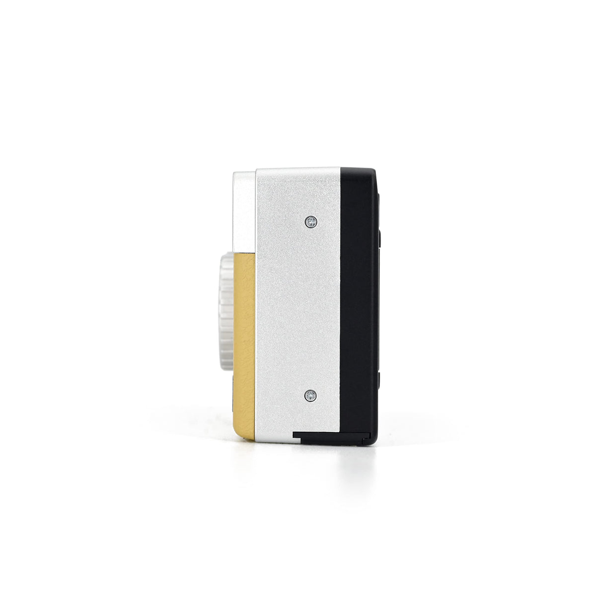 KODAK EKTAR H35 side profile in pocket illustrating lightweight portability