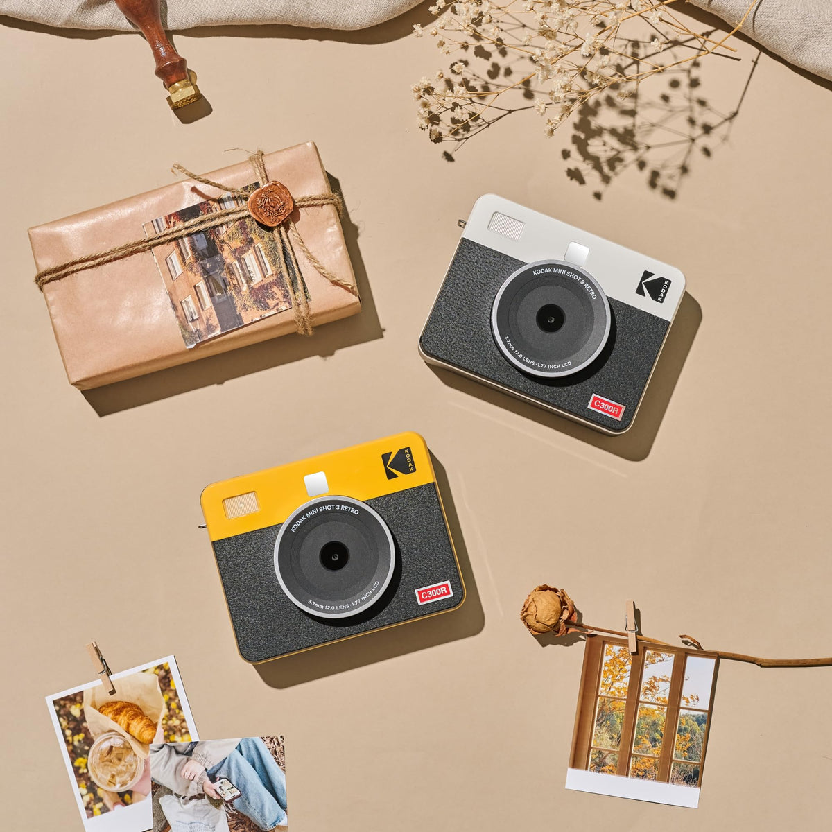 Kodak Mini Shot 3 Retro laminated prints resist fingerprints and water.