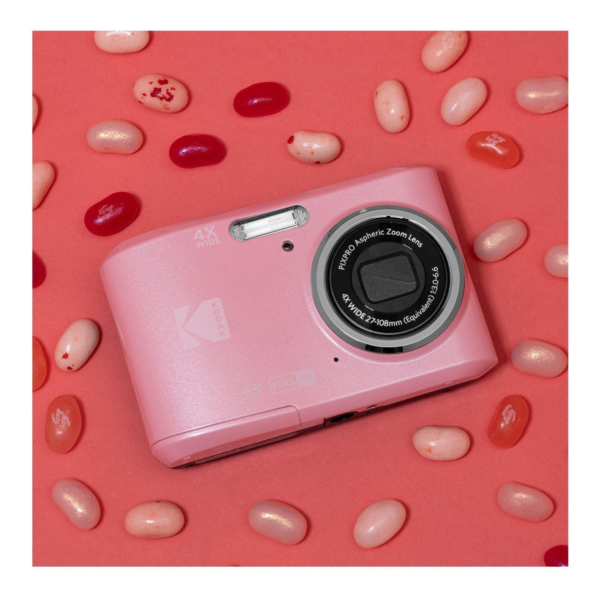 Kodak PIXPRO FZ45 bundle includes case, 128GB card, and four AA batteries.