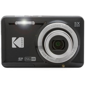 Kodak PIXPRO FZ55 28mm wide-angle lens captures group shots clearly