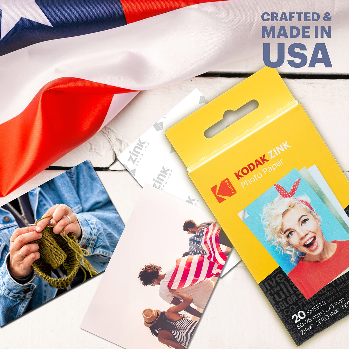 Kodak Printomatic black case protects your instant camera and accessories.
