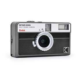 Kodak Ultramax 400 film 24exp roll ready to capture everyday moments.