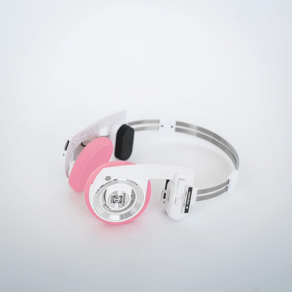 Koss Porta Pro Wireless 2.0 Arctic White adjustable headband for extended wear.