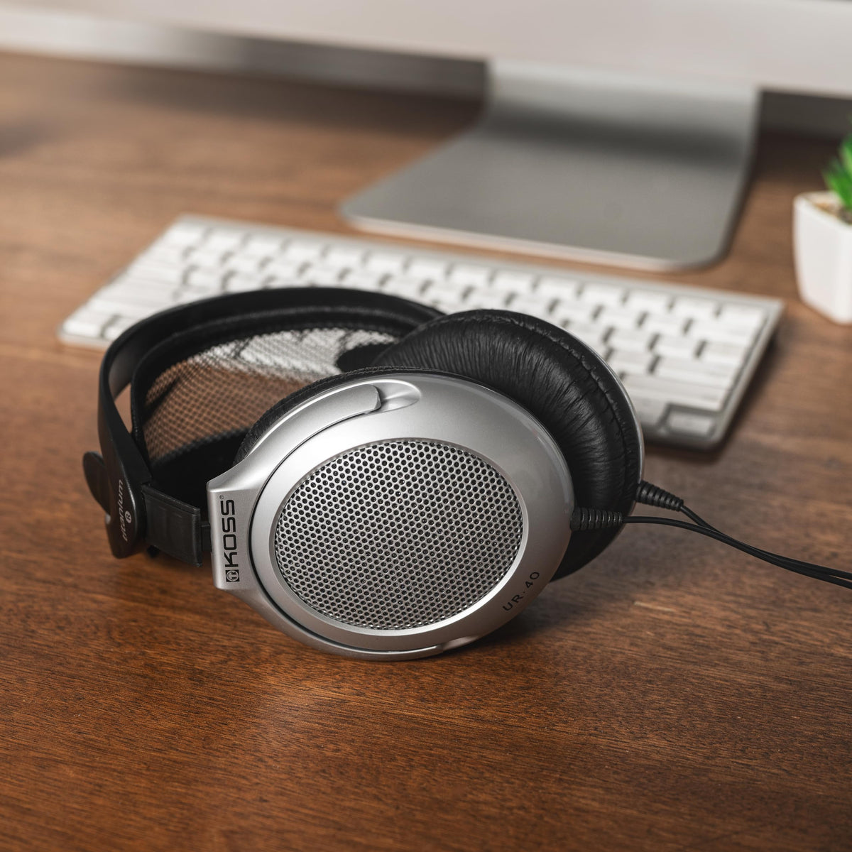 Koss UR40 over-ear cushions for immersive isolation