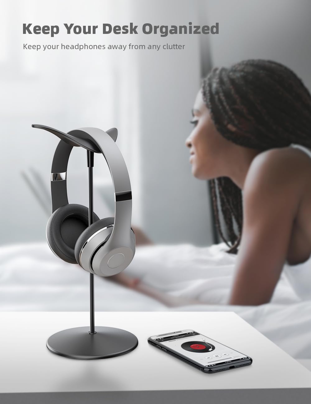 Lamicall protective contact surface cushions headphones and prevents scratches