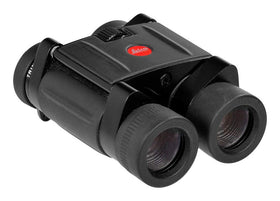 Leica Trinovid 8x20 BCA in hand shows lightness for quick observation.