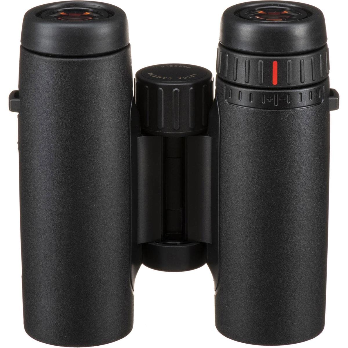 Leica Trinovid HD 10x32 binoculars overall balance ensures steady sight in handheld viewing.