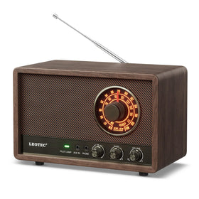 LEOTEC front view of retro wood radio showing controls and speaker for vintage appeal