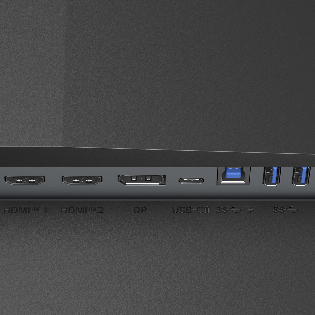 LG 27G640A-B USB-C port powering peripherals during gameplay.