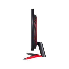 LG 27GP700-B 240Hz panel showcases smooth motion during rapid scenes.