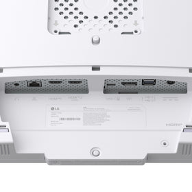 LG 32G810SA-W webOS24 enables streaming and cloud gaming directly on screen.