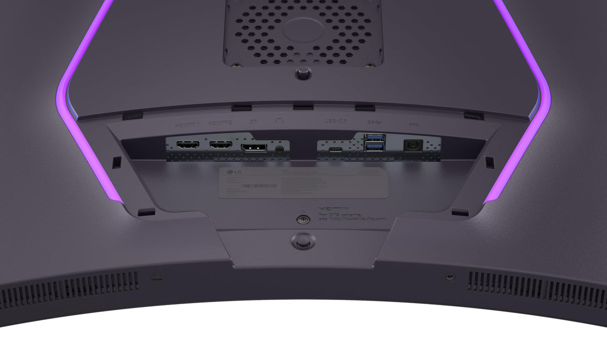 LG 52G930B-B – AMD FreeSync Premium reduces tearing for fluid play