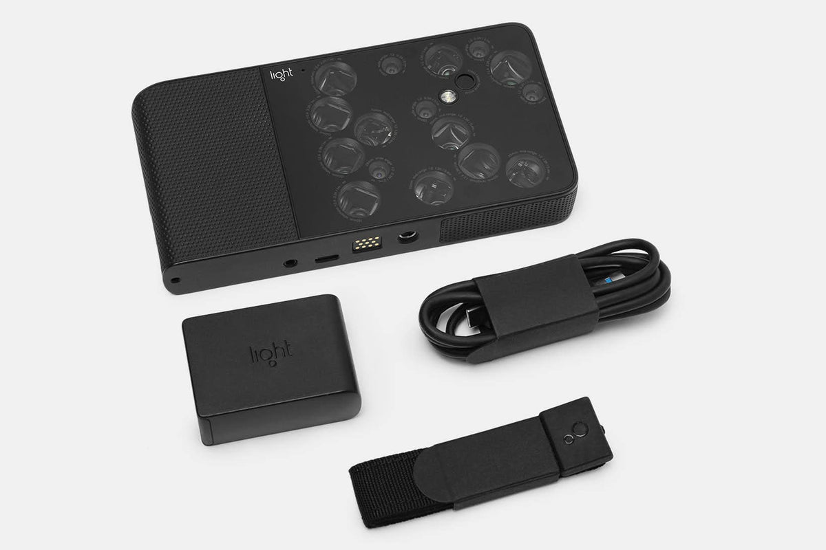 Light L16 built-in wifi and bluetooth for easy sharing on the go.