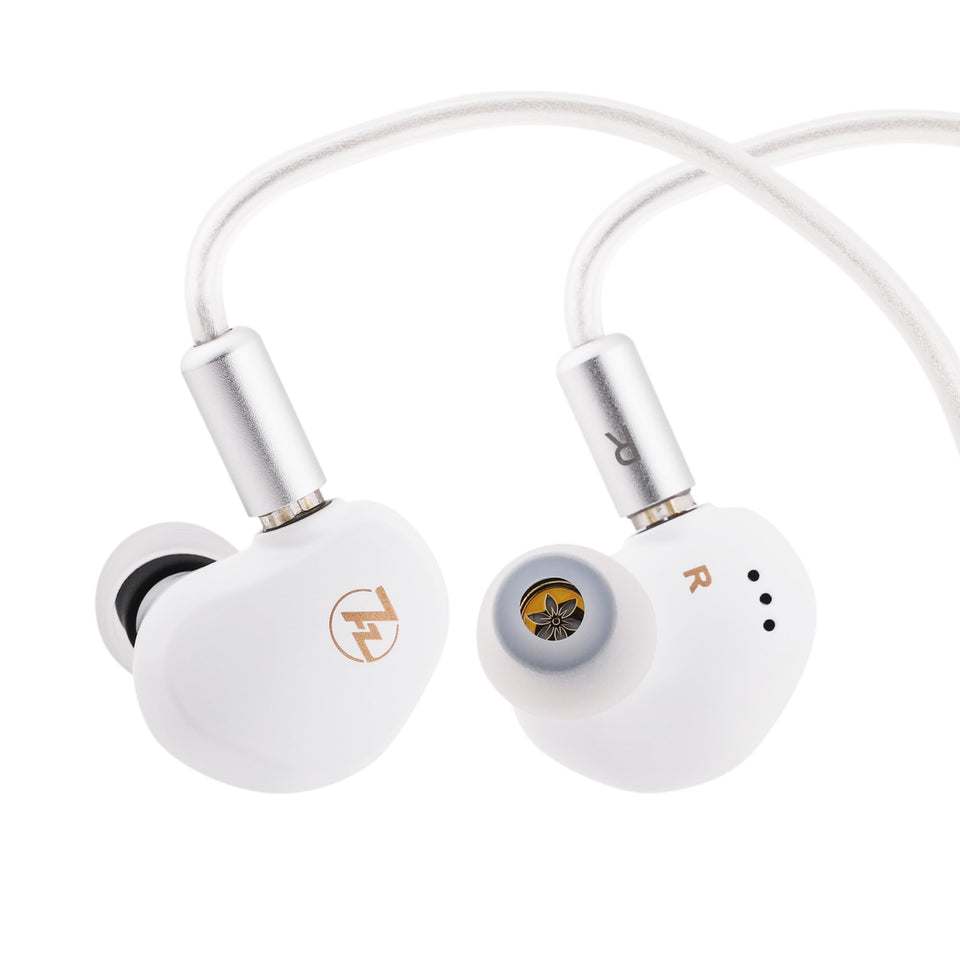 Linsoul 7HZ G1 front packaging showing included accessories and earbuds benefit clarity