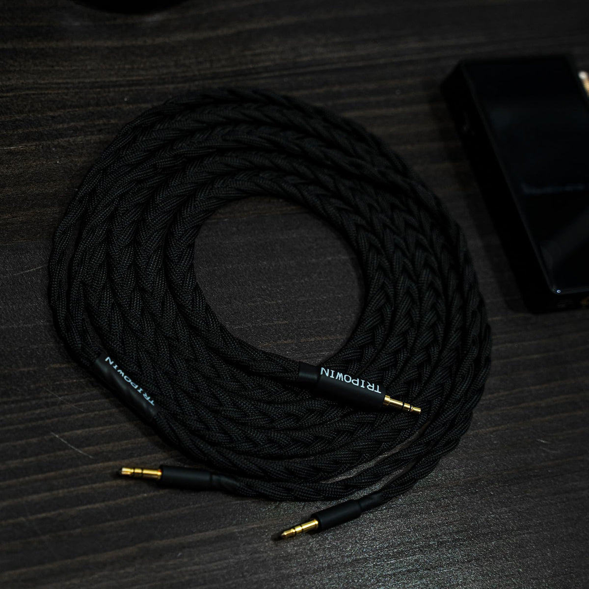 Linsoul GranVia packaging and cable presentation communicates premium quality and care.