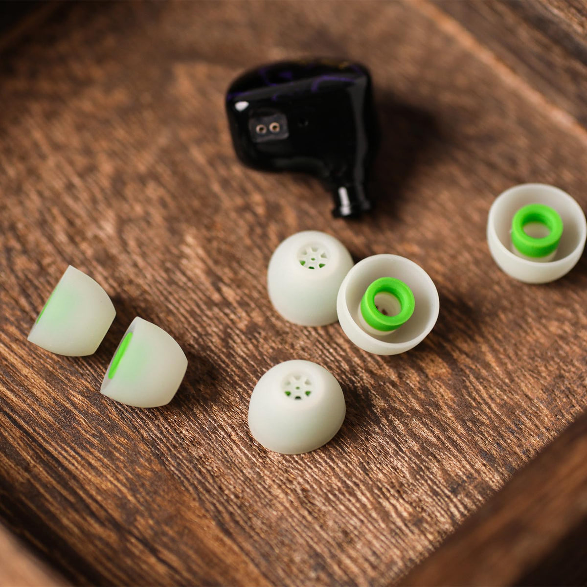 Linsoul Kiwi Ears Flex M green tip for balanced seal