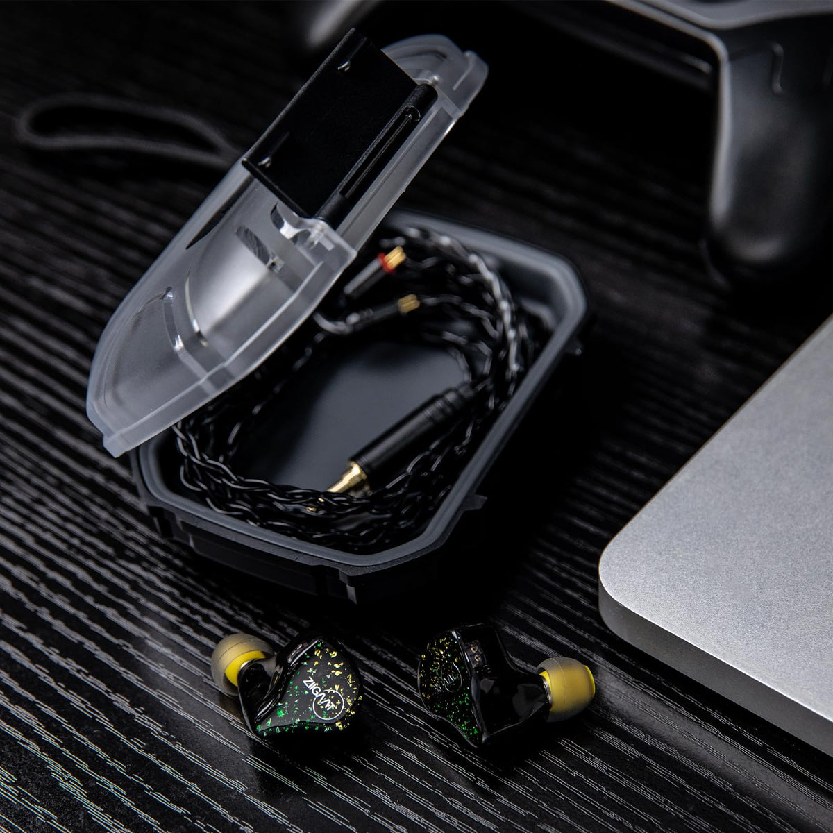 Linsoul LC02 compact design fits in bags for travel