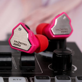 Ergonomic Salnotes Zero shell designed for comfort during long sessions