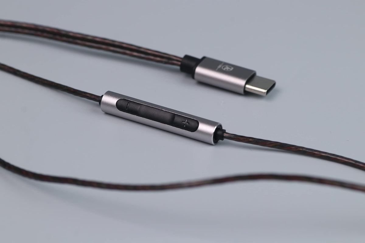 Linsoul Salnotes Zero in-ear fit lifestyle shot demonstrating secure comfort for commuting