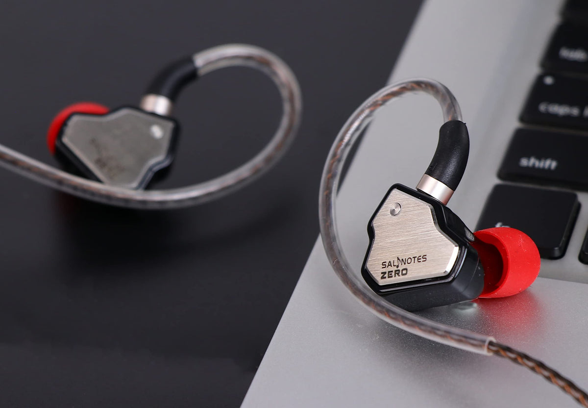 Linsoul Salnotes Zero stainless steel faceplate detail for sturdiness and refined sound