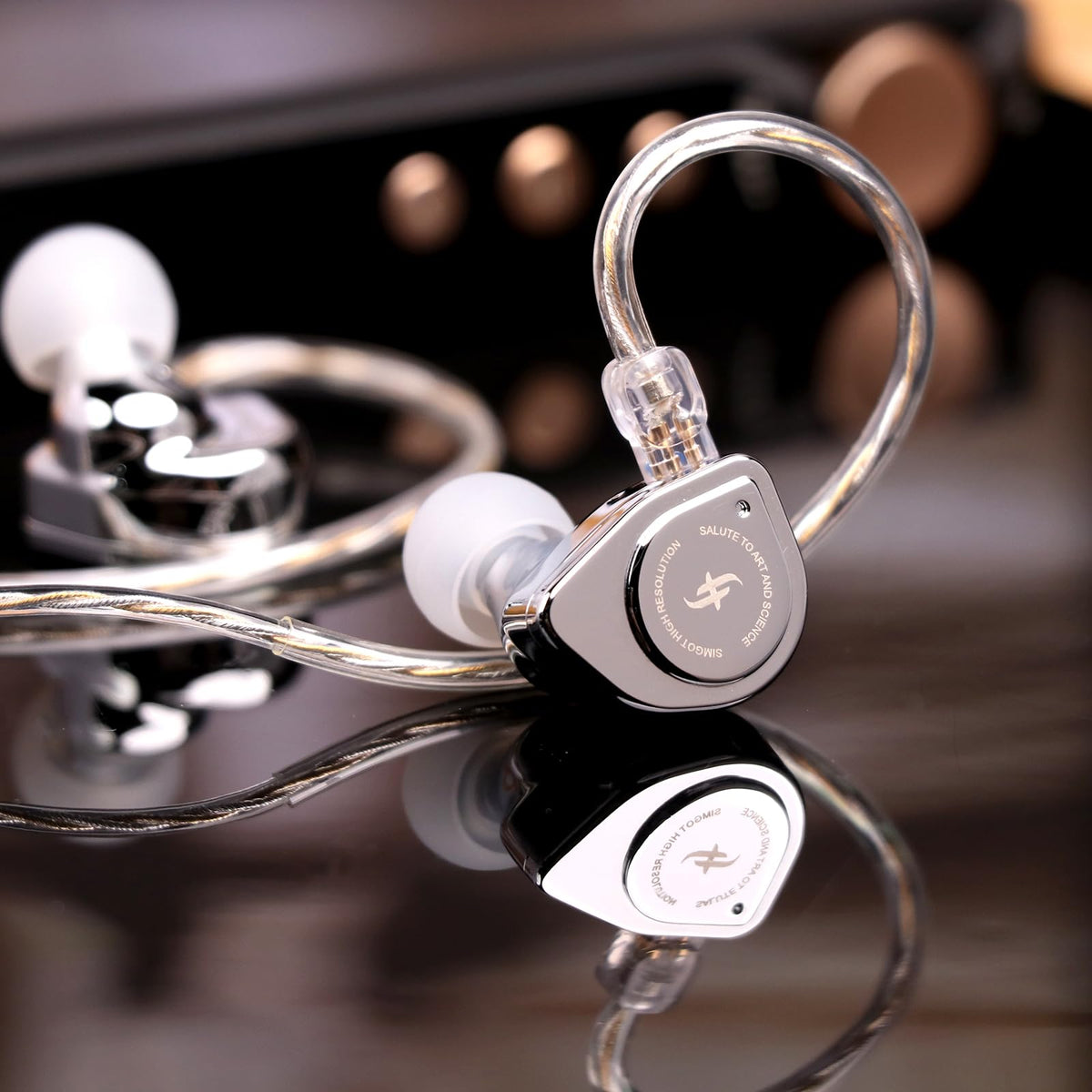 Linsoul EW200 side profile highlighting dual-cavity geometry and acoustic ports