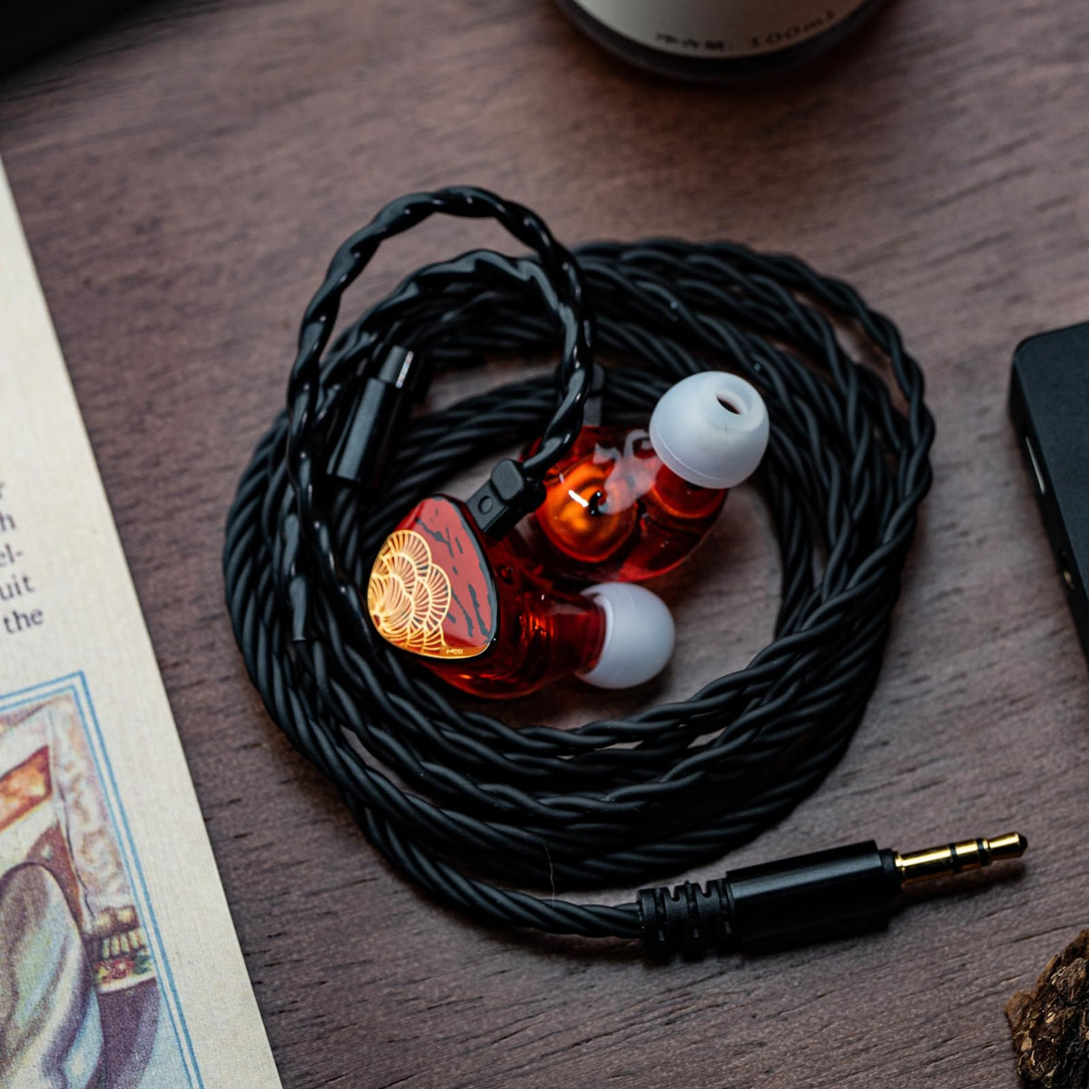 Xuannv 3.5mm plug ensures broad device compatibility.