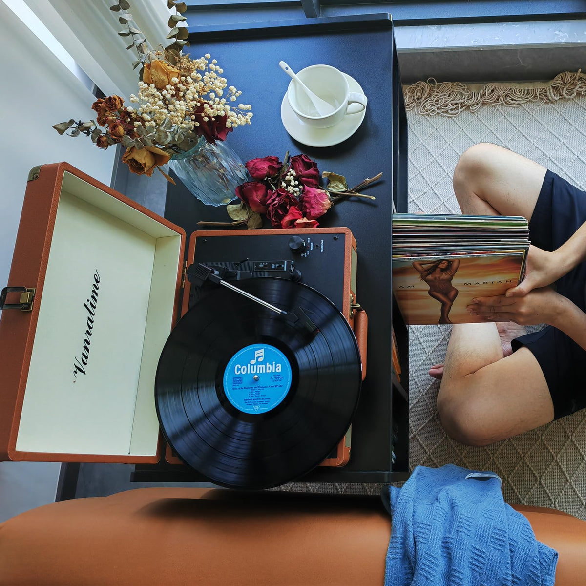 LKKRO setup in living room shows ample space and harmony.
