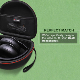 L LTGEM case interior features soft lining to prevent scratches.