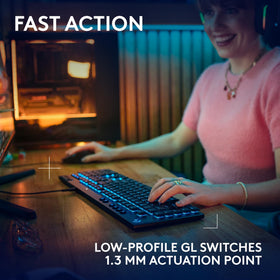 Logitech G915 X aluminum top plate detail for sturdy feel