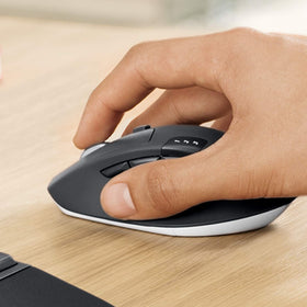 Logitech MK850 unifying receiver ensuring reliable wireless link
