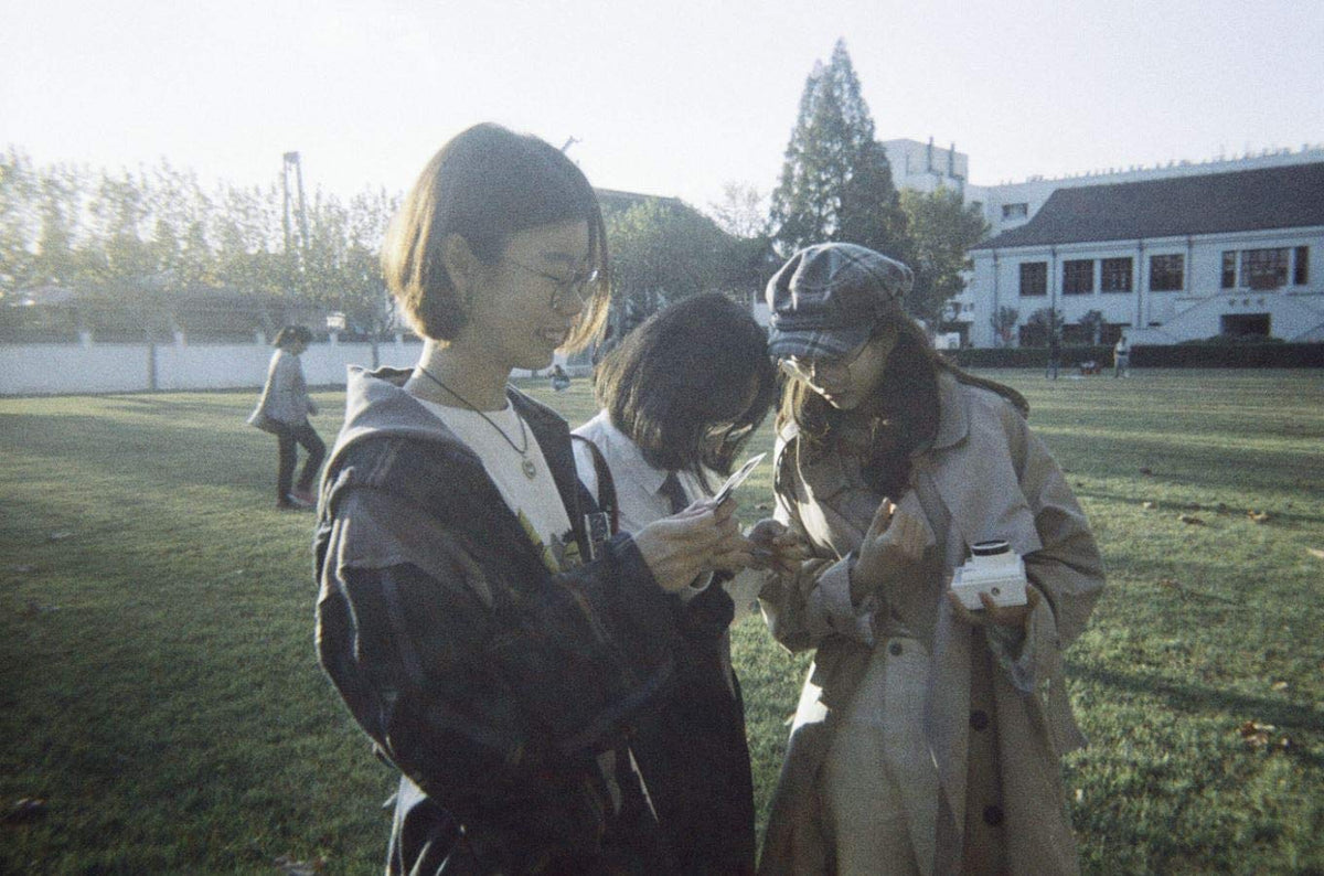 Lomography 36-exposure label view indicating frame count and ISO flexibility