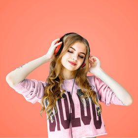 LORELEI X6 portable case protects headphones.