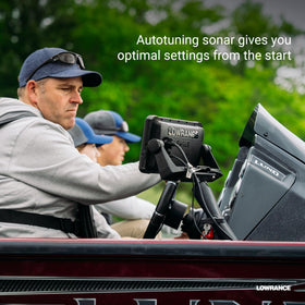 Lowrance Eagle Eye 9 DownScan Imaging shows photo‑like rock and structure detail.