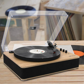 LP&No.1 spring-loaded chassis reduces vibrations for cleaner playback.