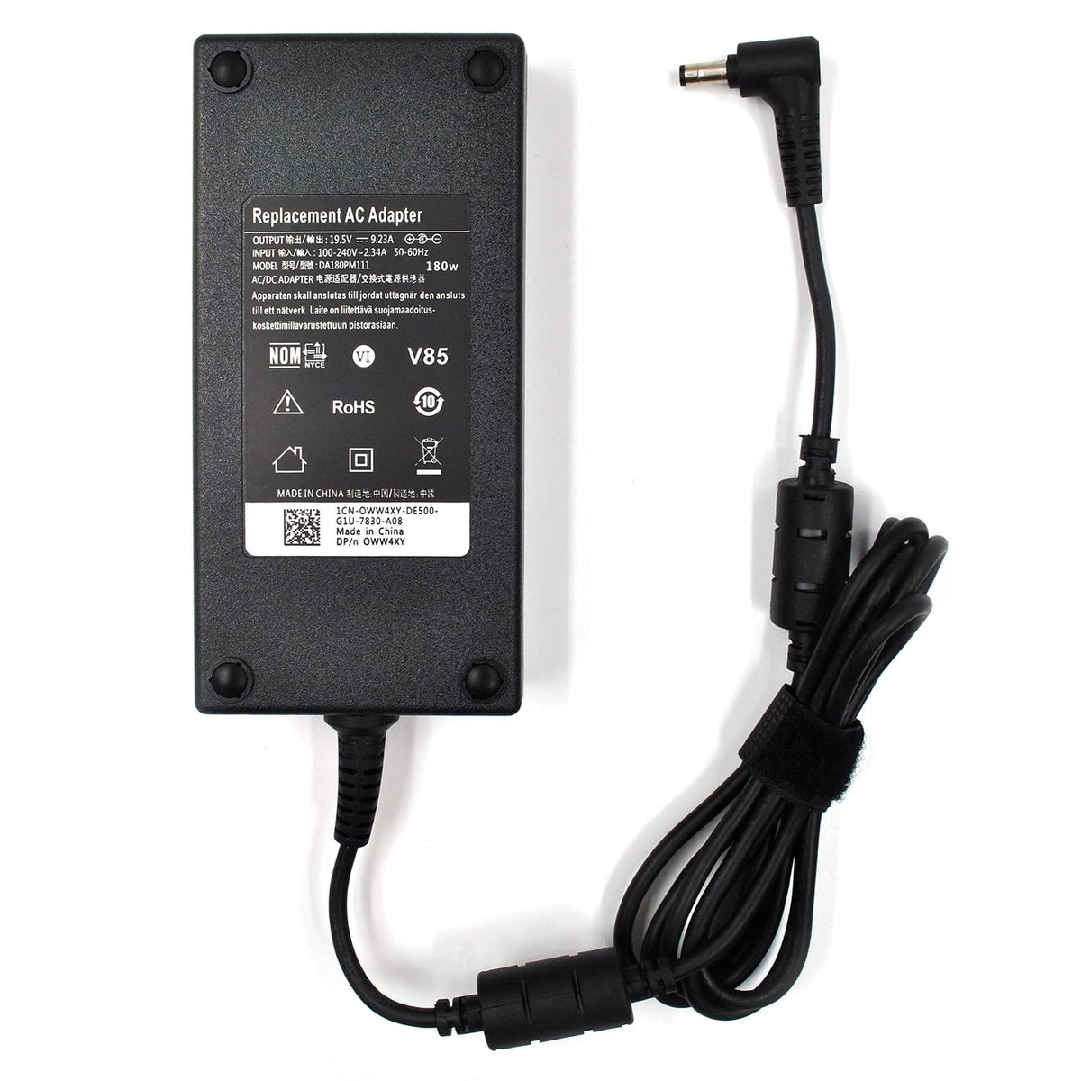 Lrker 180W MSI GS63VR close-up plug for reliable connections during intense play.