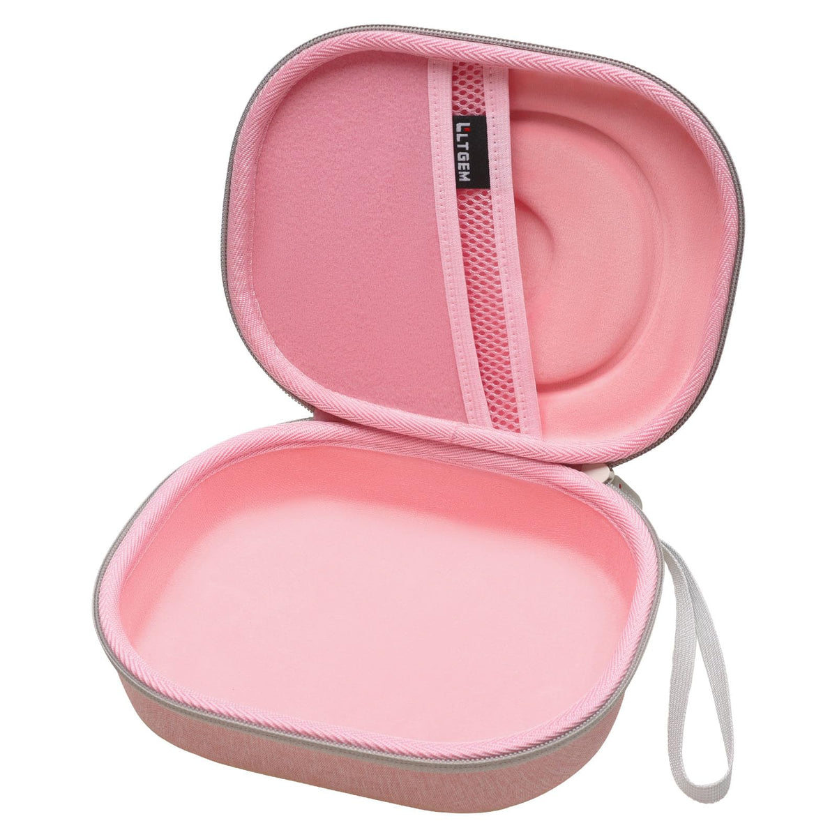 Smooth 360-degree zipper provides quick access to your JBL headphones.